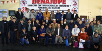 Con éxito se realizó foro sobre «Situación del Adulto Mayor en el Perú»