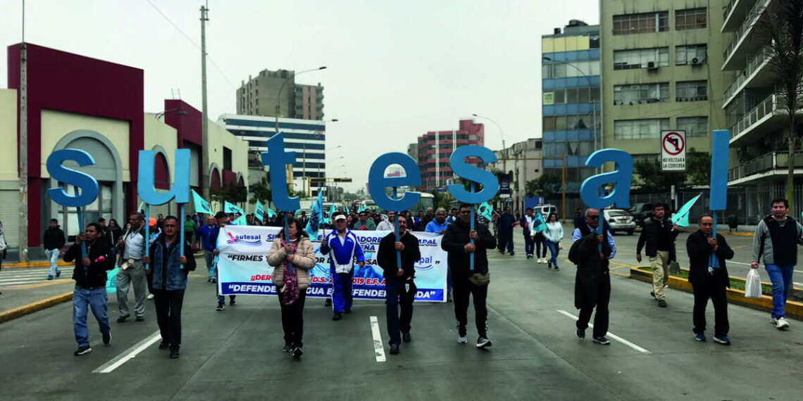 SUTESAL: 45 años de fundación por despedidos y activos, hoy jubilados.