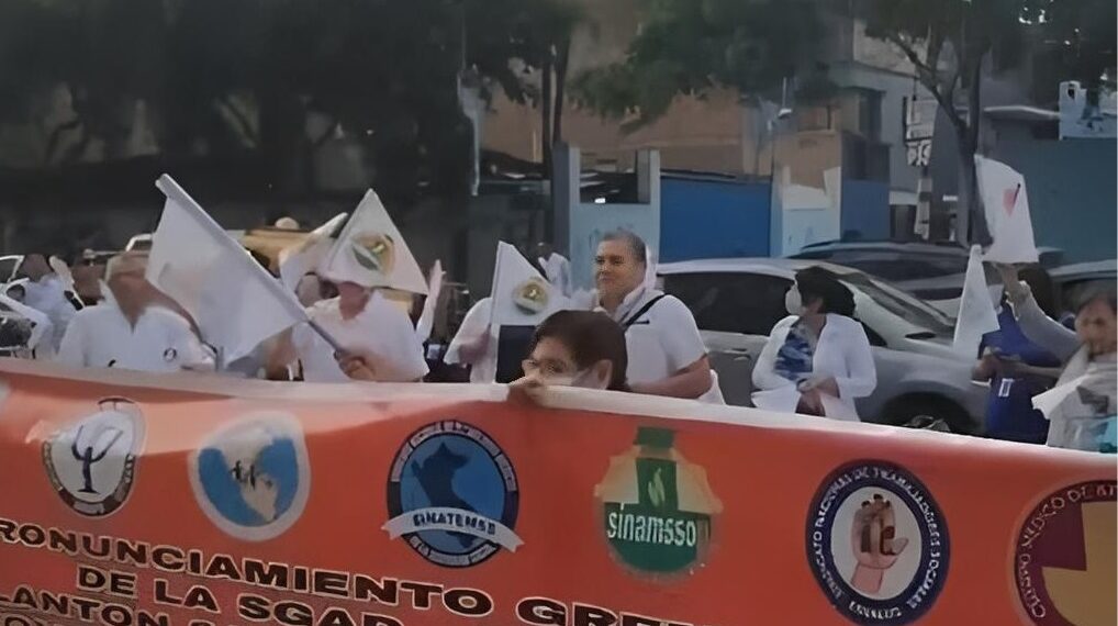 PADOMI alerta sobre riesgos en la salud y vida de pacientes adultos mayores